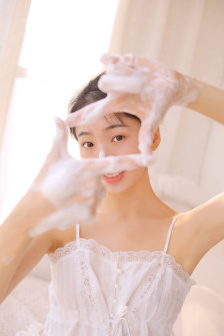 总裁边走楼梯边律动